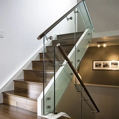 Stainless steel and glass staircase railing